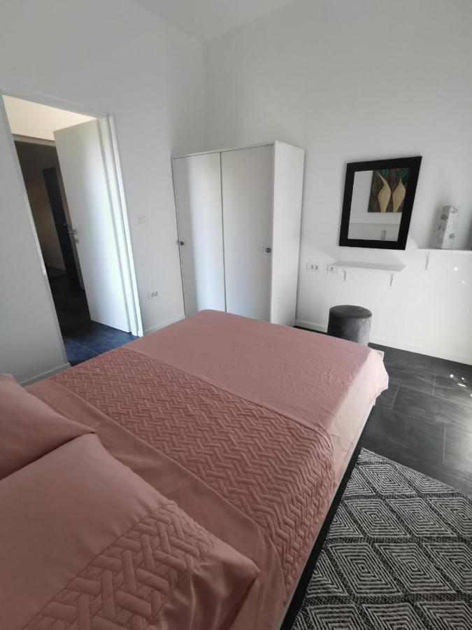 Oasis In The City Near Amfiteatar,Free Parking And Free Wi-Fi PUY Eksteriør bilde
